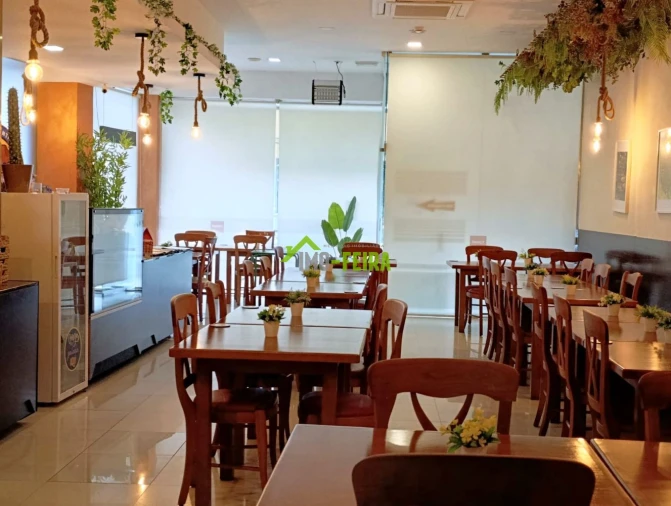 Loja para Trespasse em Santa Maria da Feira, Travanca, Sanfins e Espargo Foto 16