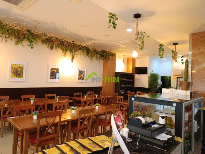 Loja para Trespasse em Santa Maria da Feira, Travanca, Sanfins e Espargo Foto 3