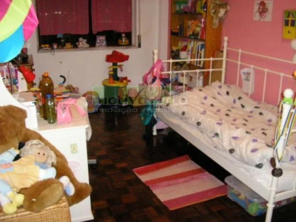 Apartamento T2 para Venda em Rio de Mouro Foto 7