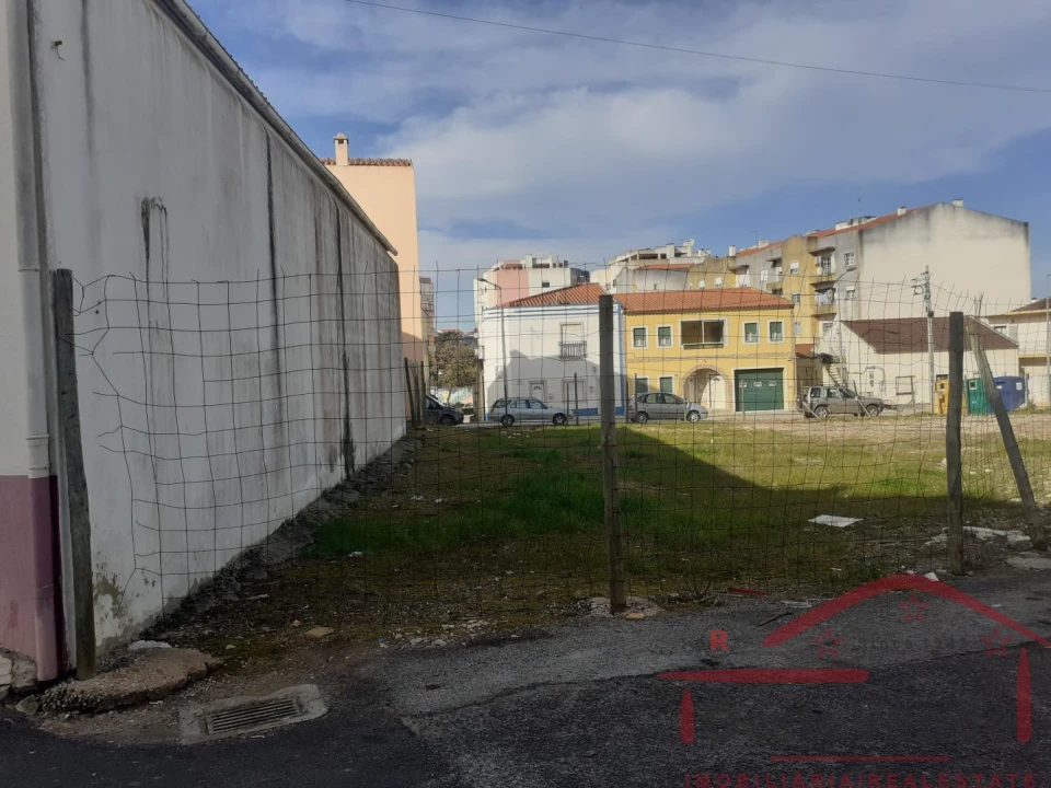 Terreno para Venda em Cadaval e Pêro Moniz Foto 10