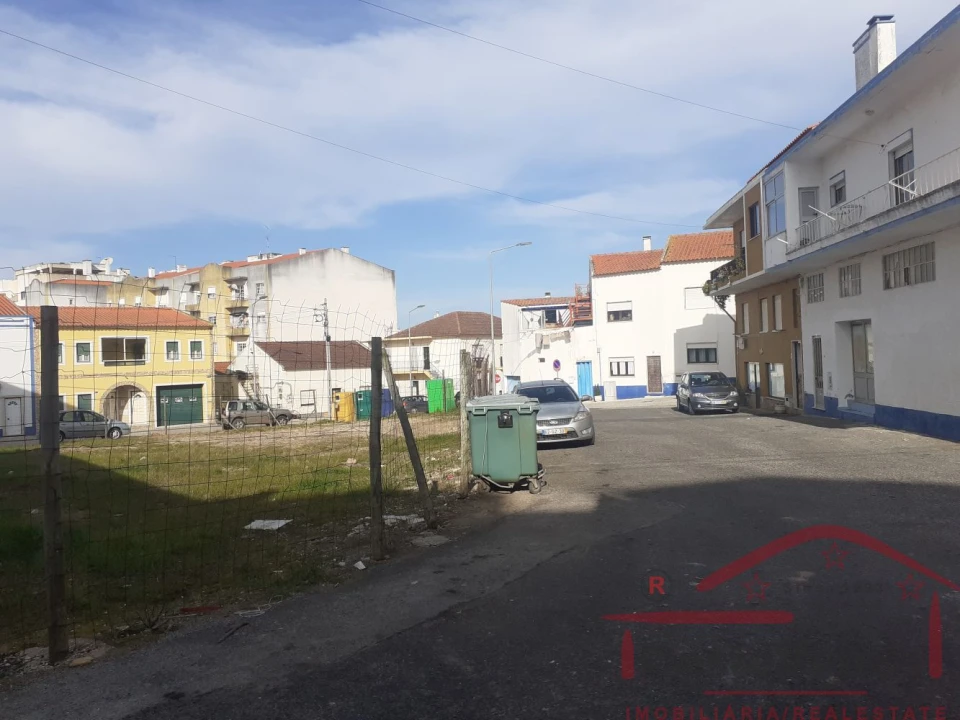 Terreno para Venda em Cadaval e Pêro Moniz Foto 12