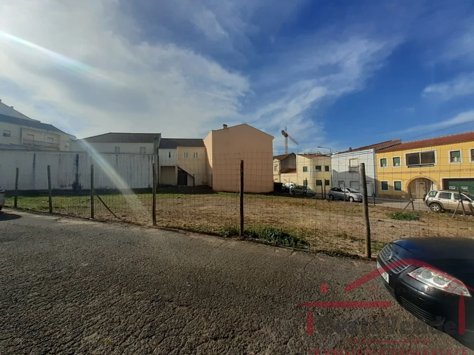 Terreno para Venda em Cadaval e Pêro Moniz Foto 7