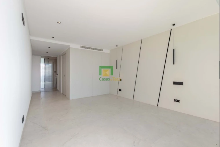 Moradia T2 para Venda em Funchal (Santa Maria Maior) Foto 22