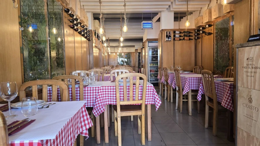 Loja para Trespasse em Ajuda Foto 5