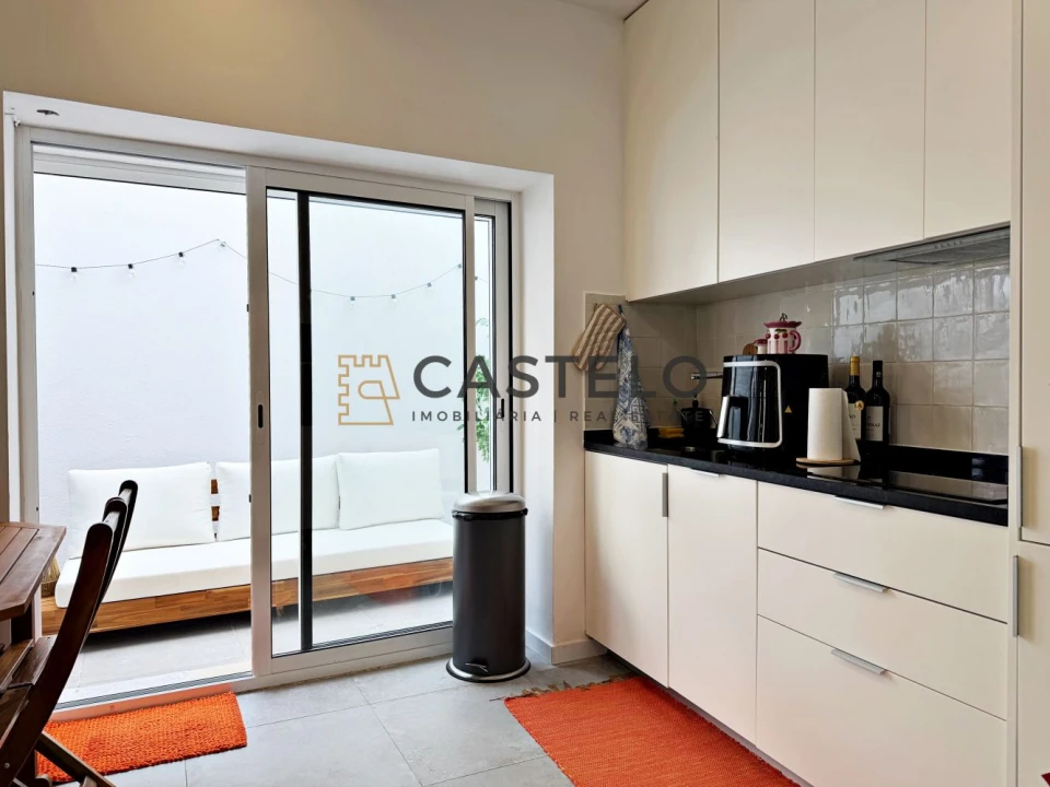 Moradia T1 para Venda em Faro (Sé e São Pedro) Foto 6