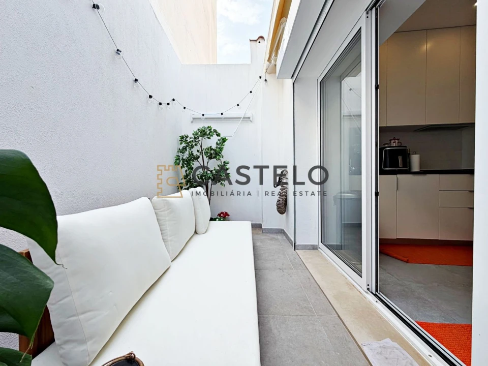 Moradia T1 para Venda em Faro (Sé e São Pedro) Foto 9