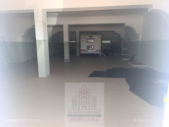 Loja para Arrendamento em Oliveira do Hospital e São Paio de Gramaços Foto 7