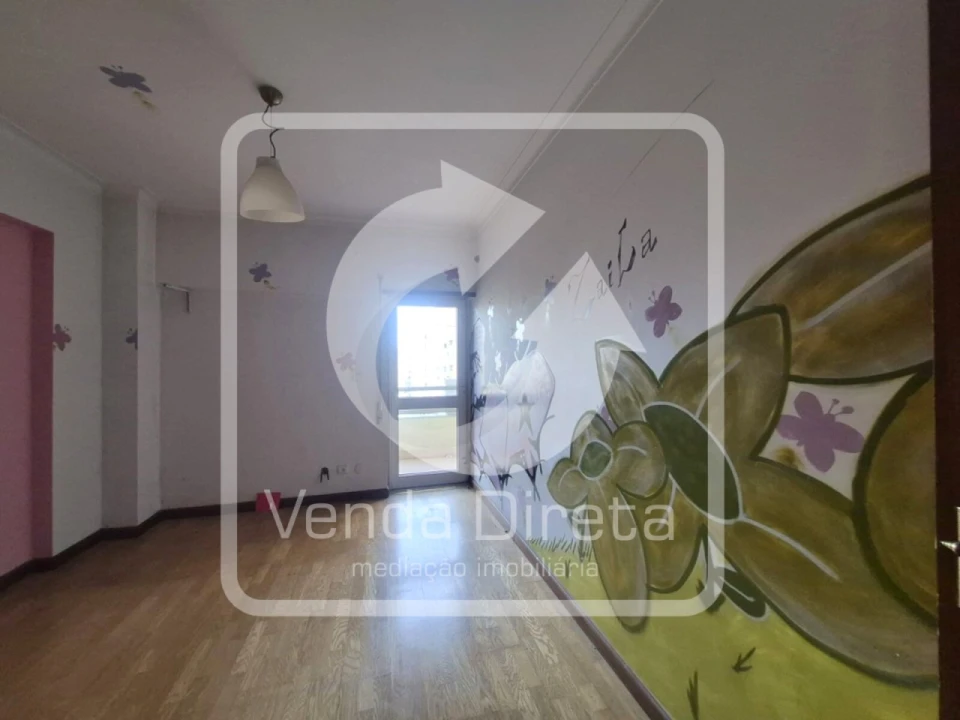 Apartamento T3 para Venda em Carregado e Cadafais Foto 23