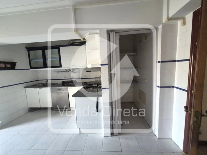 Apartamento T3 para Venda em Carregado e Cadafais Foto 11