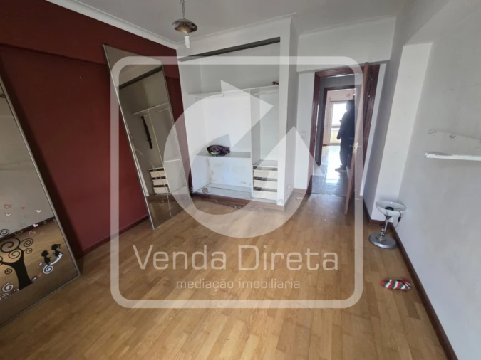 Apartamento T3 para Venda em Carregado e Cadafais Foto 14