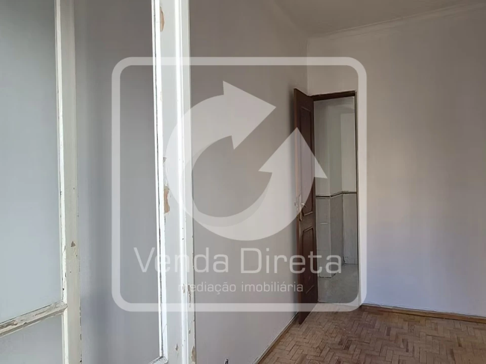Apartamento T2 para Venda em Agualva e Mira-Sintra Foto 5