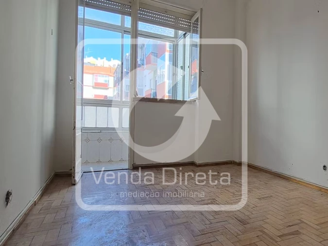 Apartamento T2 para Venda em Agualva e Mira-Sintra Foto 9