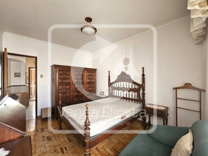 Apartamento T2 para Venda em Agualva e Mira-Sintra Foto 10