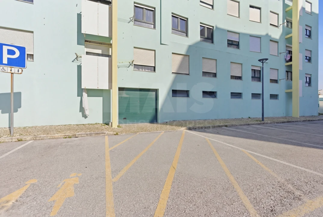 Garagem para Venda em Peniche Foto 5