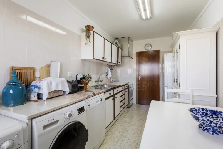 Apartamento T3 para Venda em Peniche Foto 11
