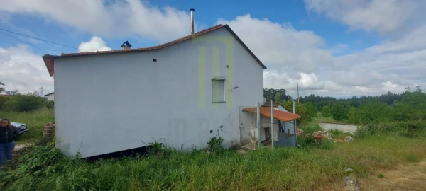 Quinta T2 para Venda em Lagos da Beira e Lajeosa
