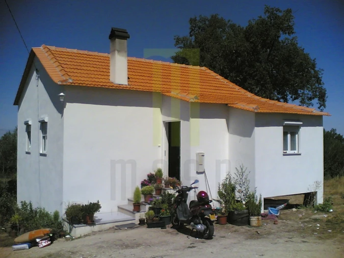 Quinta T2 para Venda em Lagos da Beira e Lajeosa Foto 1