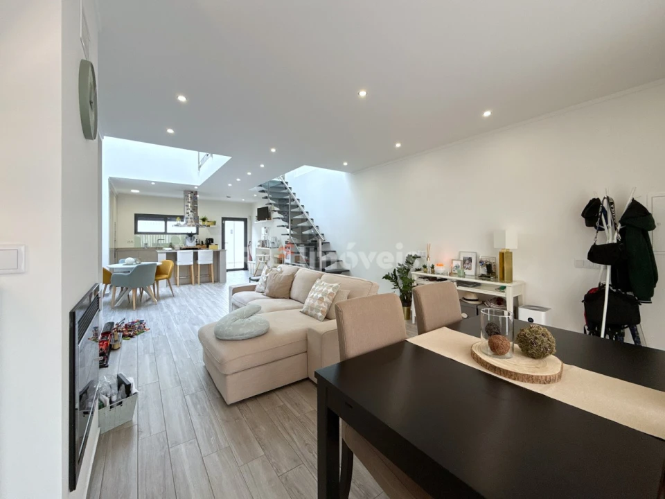 Moradia T3 para Venda em Nossa Sra de Fatima Foto 8