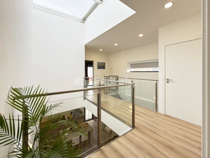 Moradia T3 para Venda em Nossa Sra de Fatima Foto 6