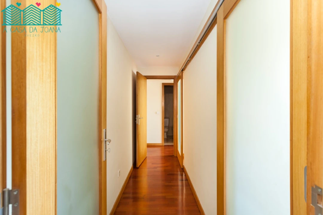 Apartamento T1 para Arrendamento em Castêlo da Maia Foto 6