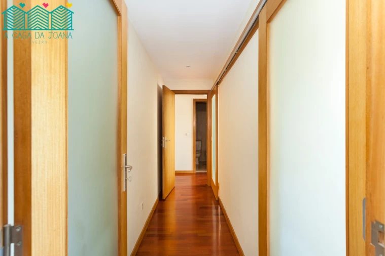 Apartamento T1 para Arrendamento em Castêlo da Maia Foto 6