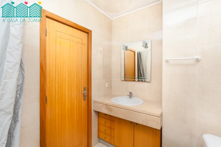 Apartamento T1 para Arrendamento em Castêlo da Maia Foto 12