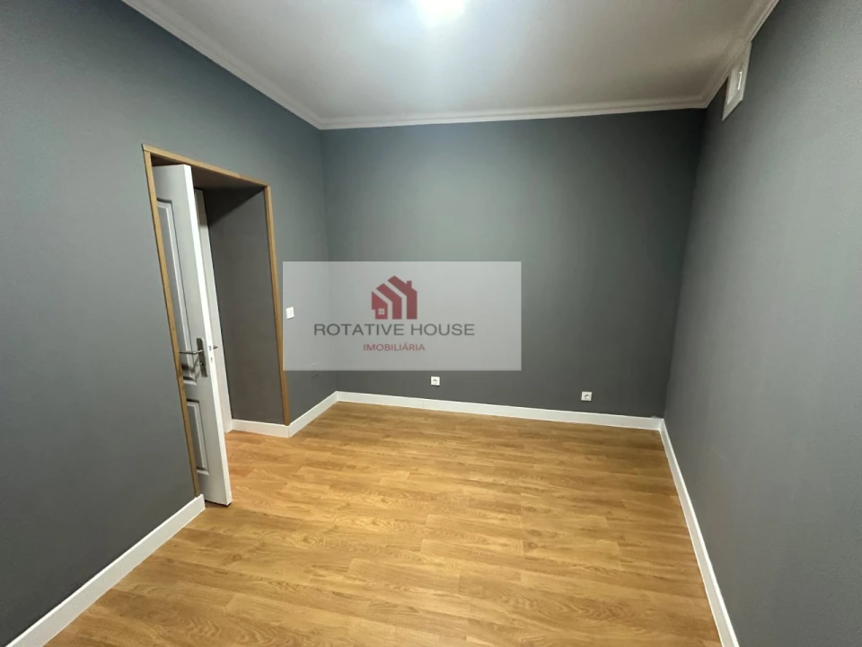 Apartamento T3 para Venda em Caia, São Pedro e Alcáçova Foto 5