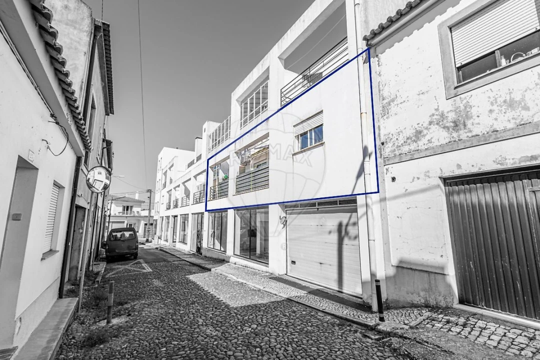 Apartamento T4 para Venda em Almeirim Foto 48