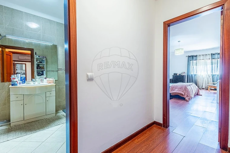 Apartamento T4 para Venda em Almeirim Foto 27