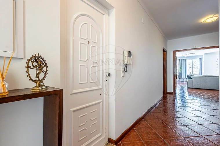 Apartamento T4 para Venda em Almeirim Foto 18