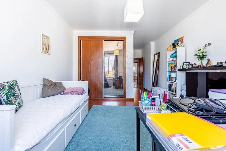 Apartamento T4 para Venda em Almeirim Foto 39