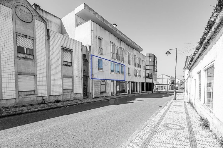 Apartamento T4 para Venda em Almeirim