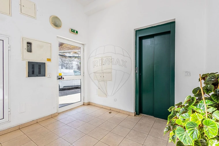 Apartamento T4 para Venda em Almeirim Foto 5