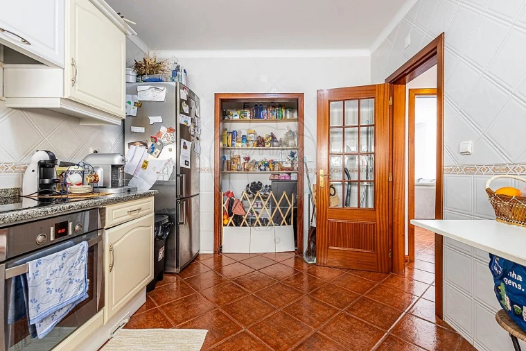 Apartamento T4 para Venda em Almeirim Foto 16