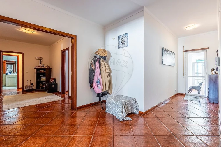 Apartamento T4 para Venda em Almeirim Foto 17