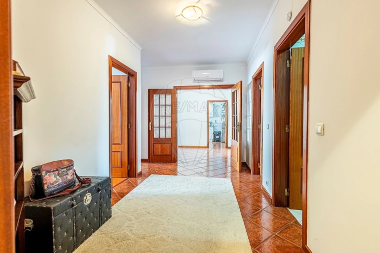 Apartamento T4 para Venda em Almeirim Foto 25