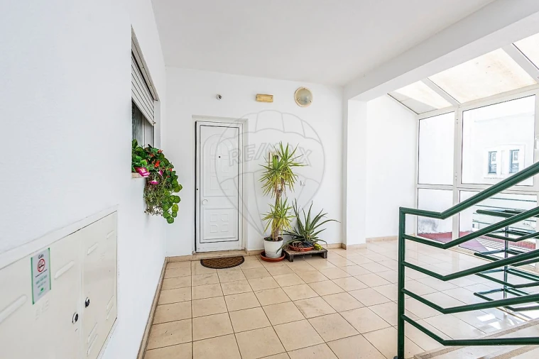 Apartamento T4 para Venda em Almeirim Foto 44