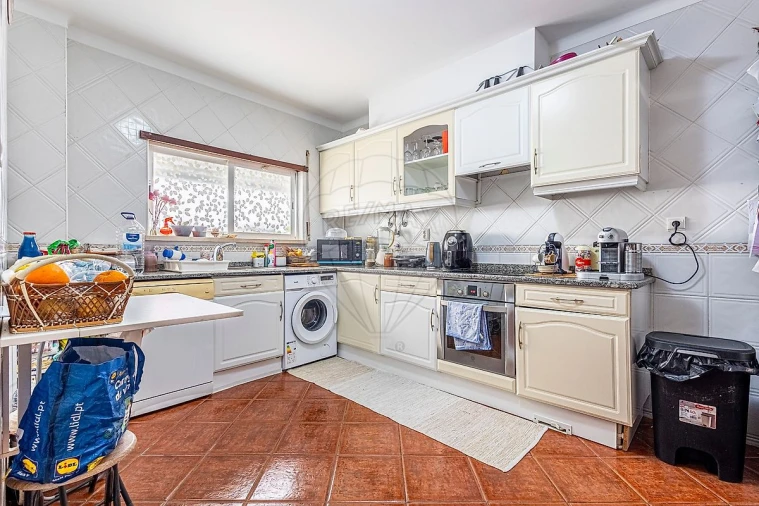 Apartamento T4 para Venda em Almeirim Foto 14