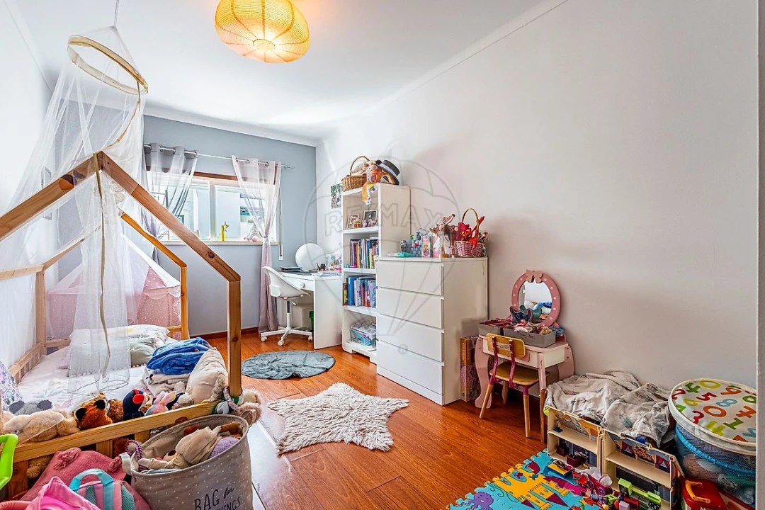 Apartamento T4 para Venda em Almeirim Foto 24