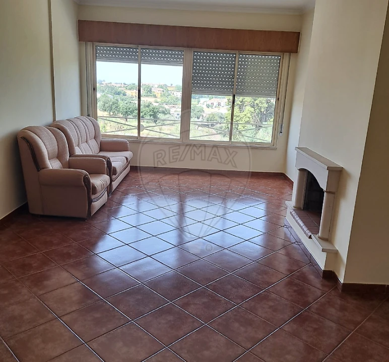 Apartamento T3 para Arrendamento em Marvila, Ribeira Santarém, São Salvador, São Nicolau Foto 7