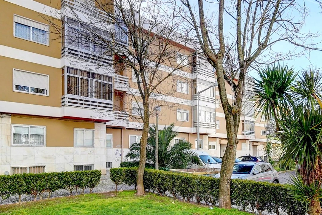 Apartamento T3 para Venda em Massamá e Monte Abraão Foto 8