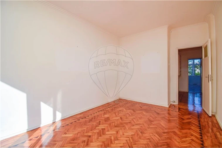 Apartamento T3 para Arrendamento em Benfica Foto 7