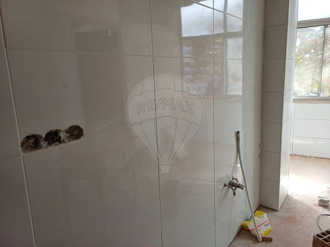 Apartamento T3 para Arrendamento em Benfica Foto 21