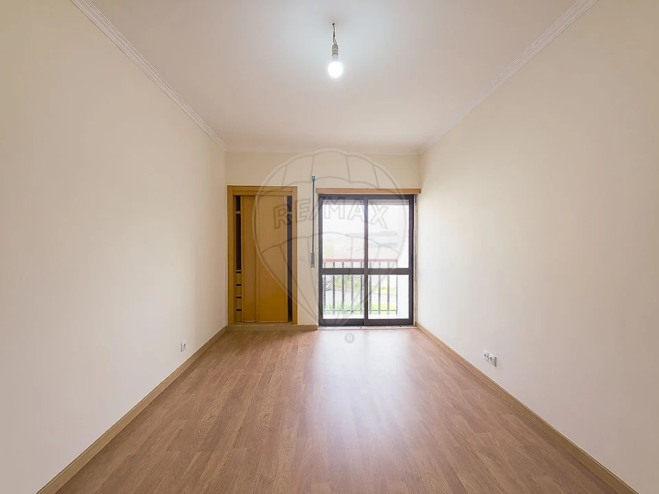 Apartamento T3 para Venda em Rio de Mouro Foto 15