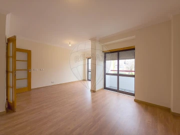 Apartamento T3 para Venda em Rio de Mouro