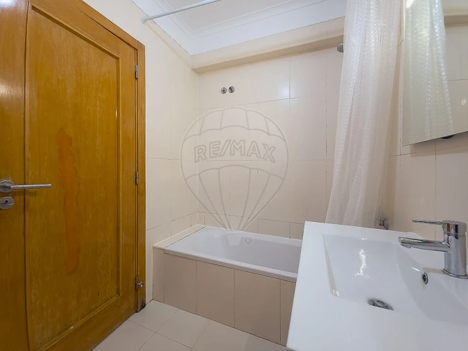 Apartamento T3 para Venda em Rio de Mouro Foto 21