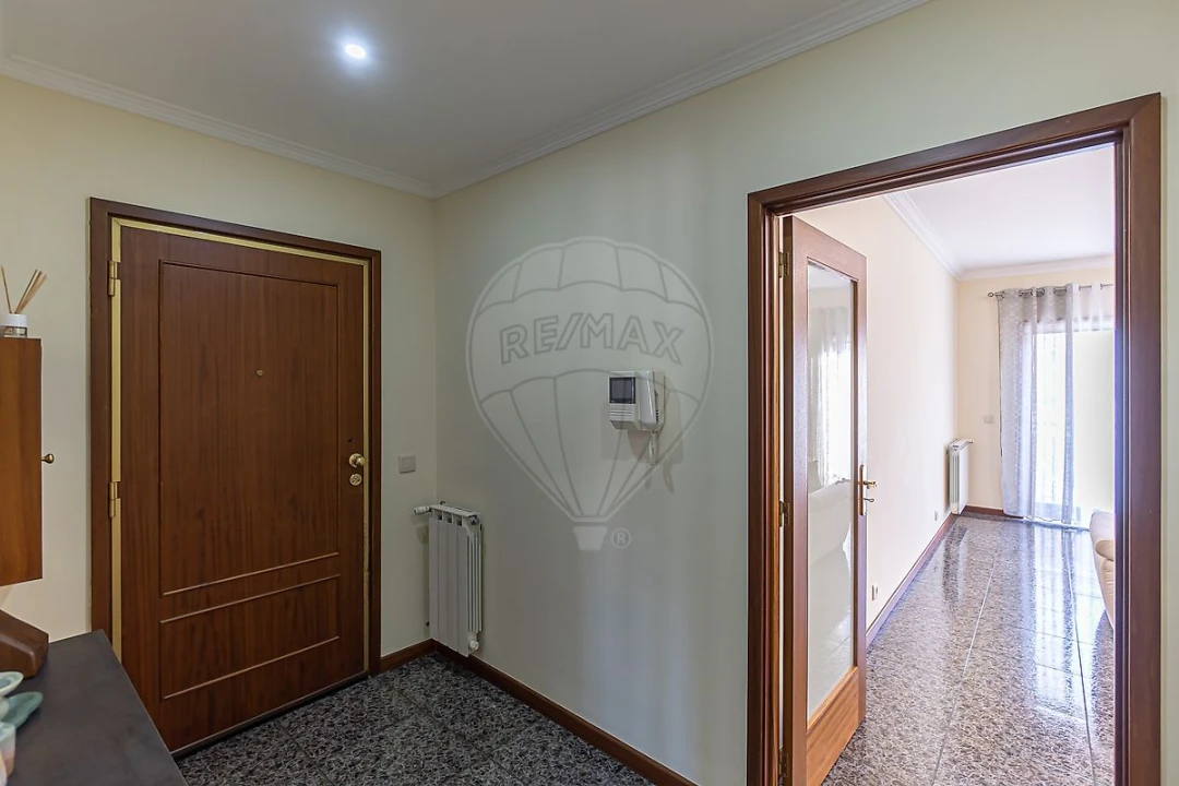 Apartamento T3 para Venda em Gulpilhares e Valadares Foto 37