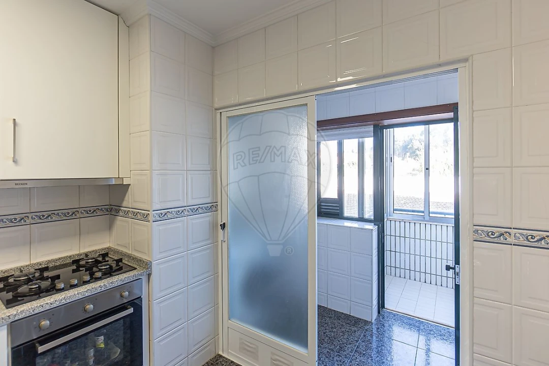 Apartamento T3 para Venda em Gulpilhares e Valadares Foto 1