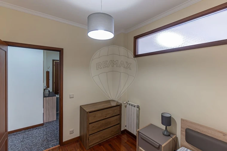 Apartamento T3 para Venda em Gulpilhares e Valadares Foto 4