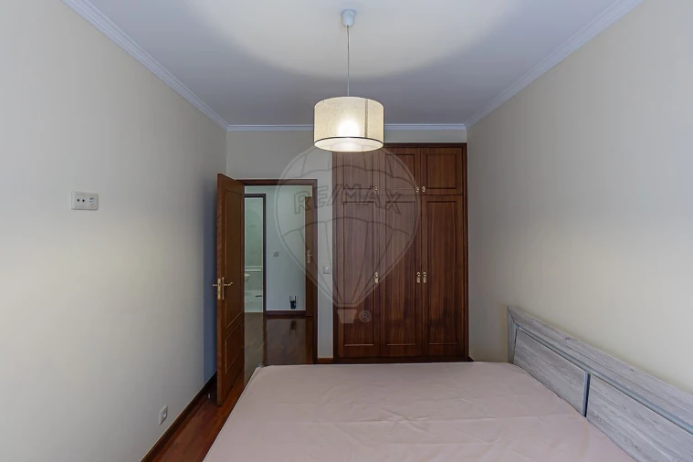 Apartamento T3 para Venda em Gulpilhares e Valadares Foto 26